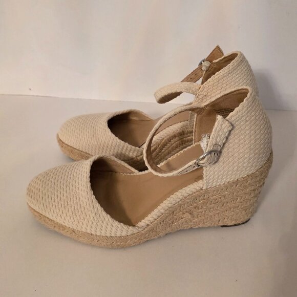 Pre-Loved A New Day Cream Canvas Wedge Shoes – Size 7 - Picture 4 of 6